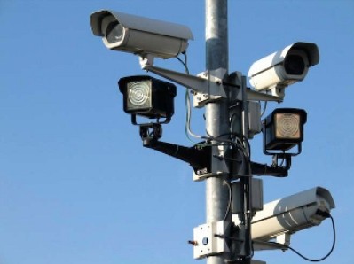 В Москве на Волоколамском шоссе начали автоматически штрафовать за пересечение стоп-линии по данным видеокамер